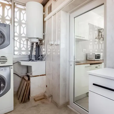 Apartment Cozy In With Kitchen